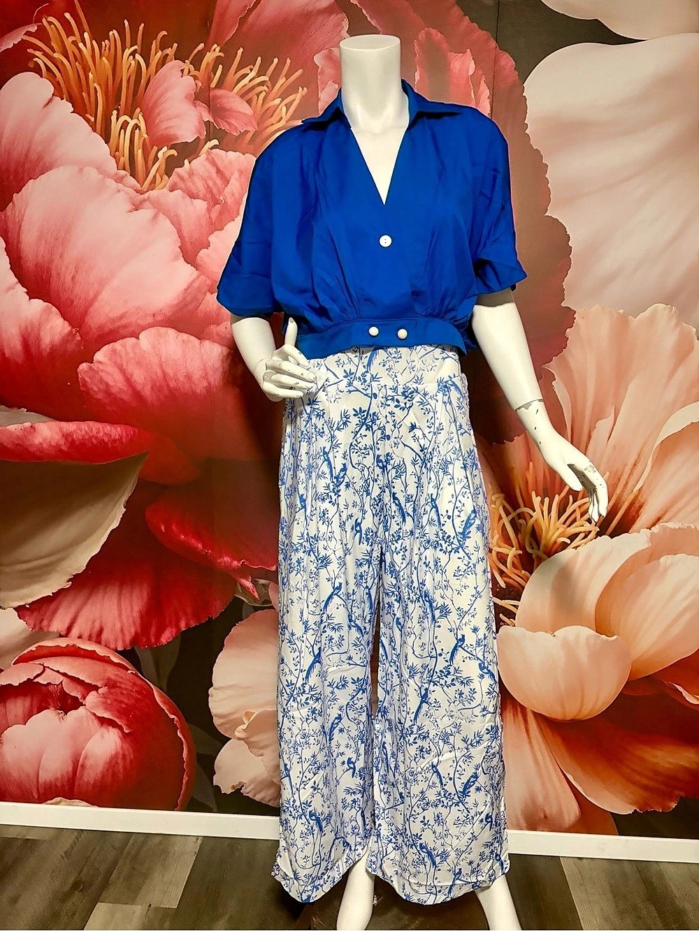 Blue White 2-Piece Women's Wrap Top Wide Leg Pants Set Size Small